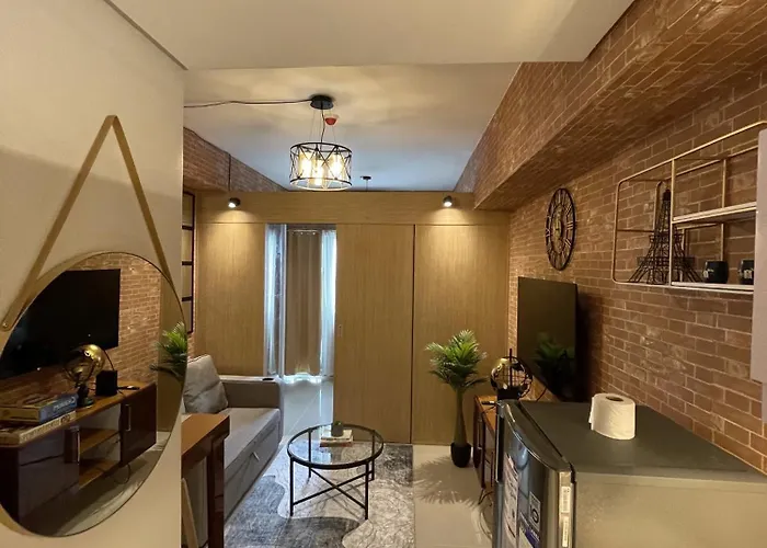 Grass Residences Industrial-themed Staycation Appartement Manilla