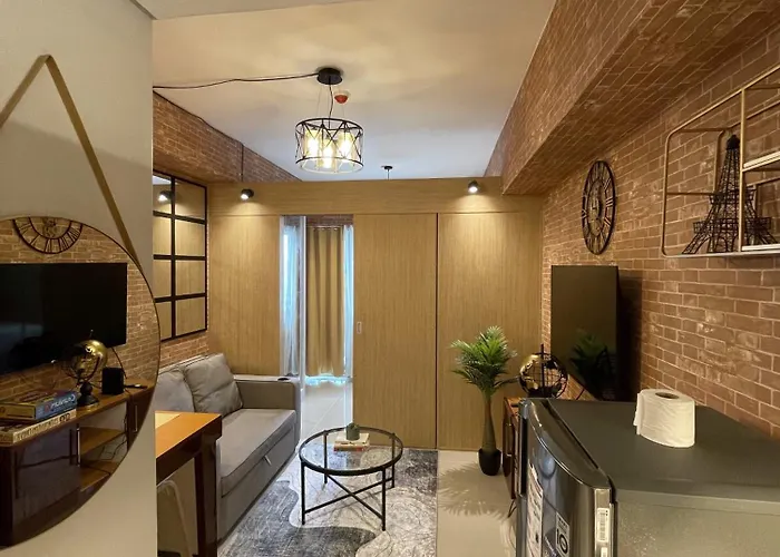 Grass Residences Industrial-themed Staycation Appartement