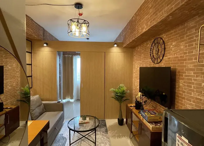 Grass Residences Industrial-themed Staycation Appartement *