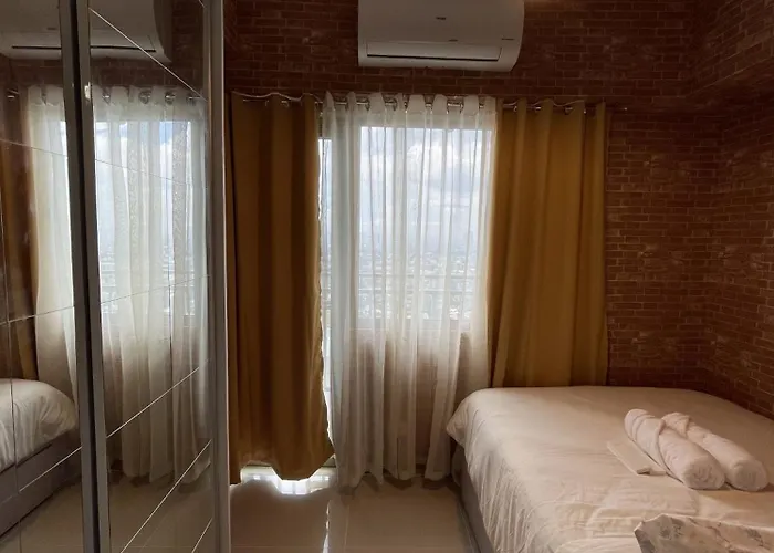 Grass Residences Industrial-themed Staycation Appartement Manilla