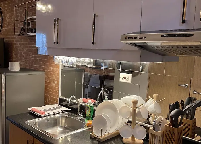 Grass Residences Industrial-themed Staycation Appartement Manilla