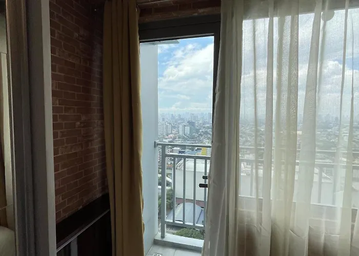 Grass Residences Industrial-themed Staycation Appartement *