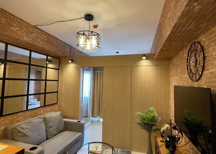 Grass Residences Industrial-themed Staycation Appartement Manilla