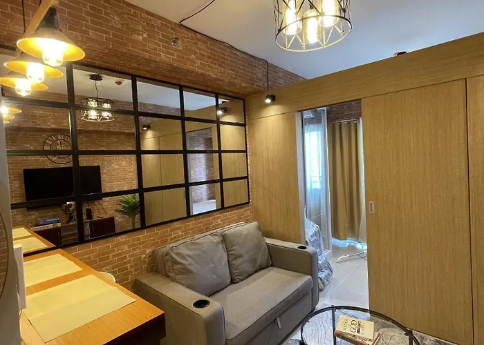 Grass Residences Industrial-themed Staycation Appartement *