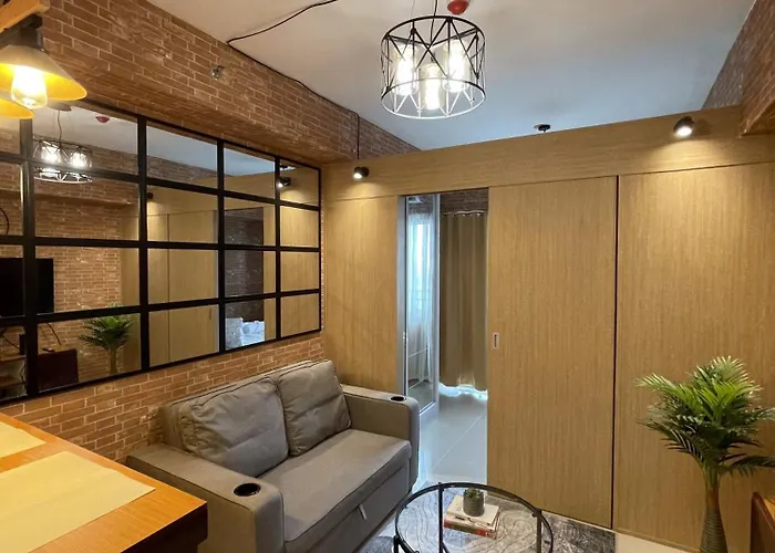 Grass Residences Industrial-themed Staycation Appartement *